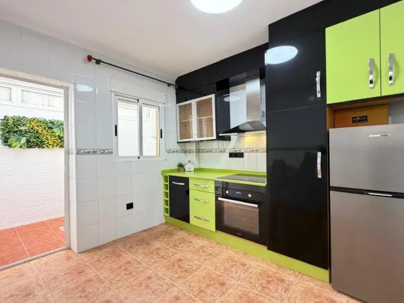 Town House Of 75 M² In Punta Prima, Spain