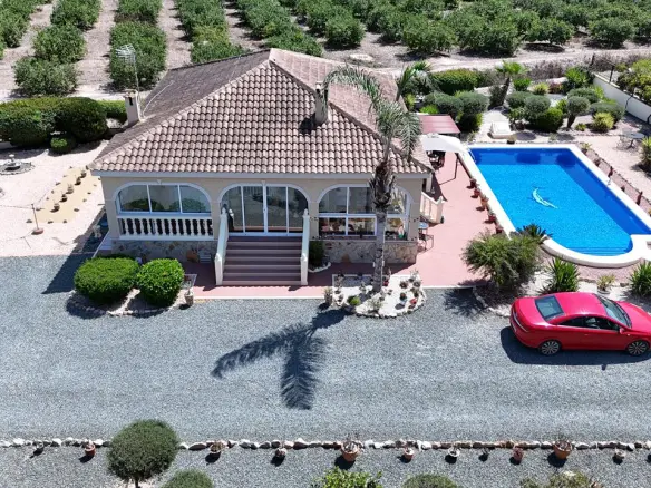 Villa Of 140 M² In Catral, Spain
