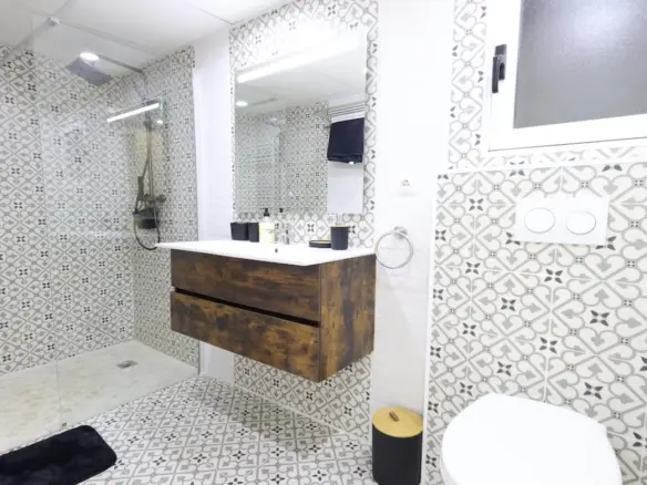 Apartment Of 123 M² In Torrevieja, Spain
