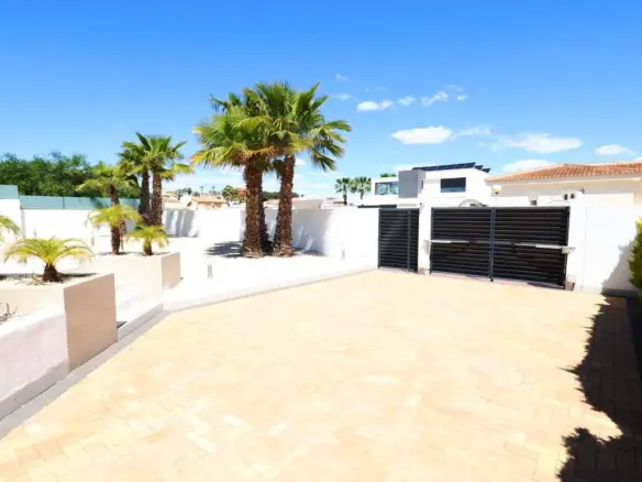 Villa Of 162 M² In Ciudad Quesada