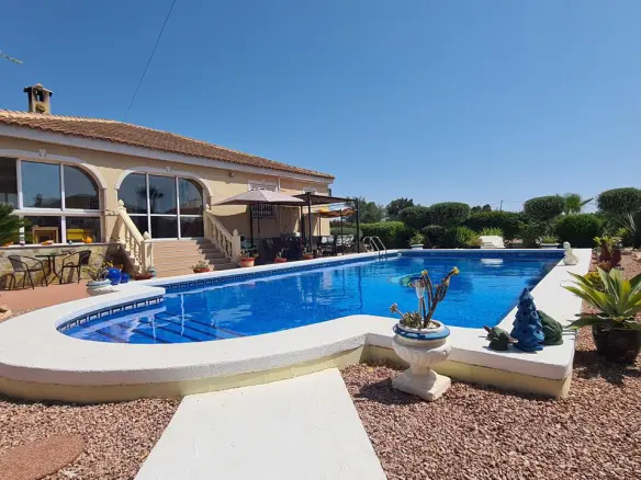Villa Of 140 M² In Catral, Spain