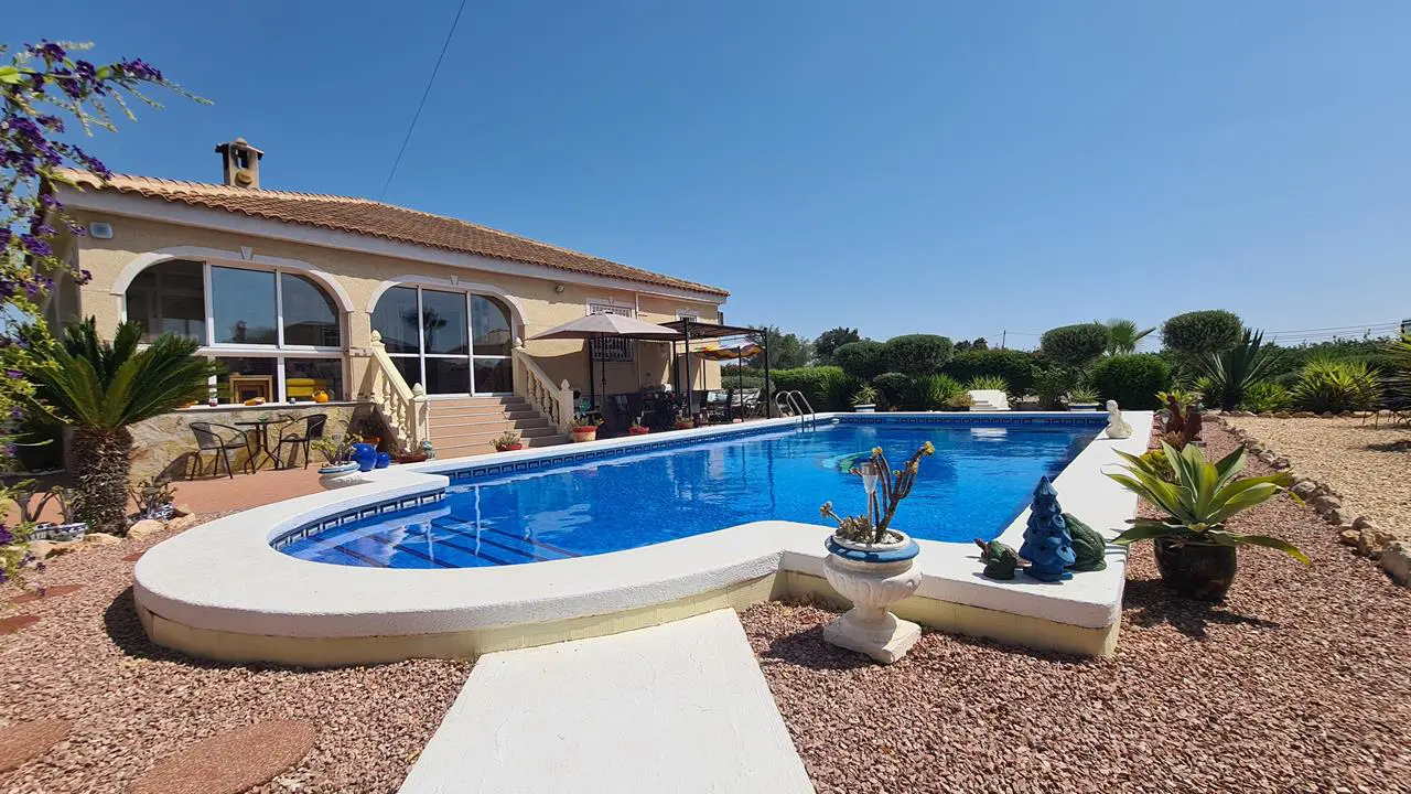 Villa Of 140 M² In Catral, Spain