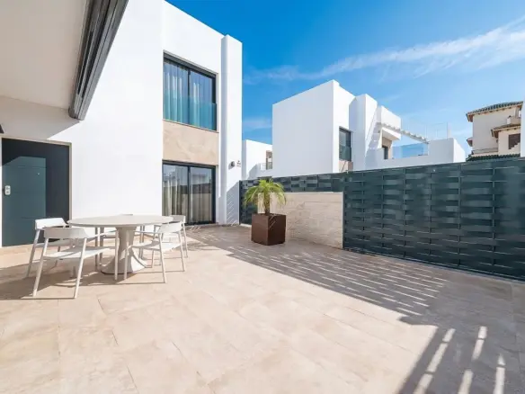 Villa Of 116 M² In Ciudad Quesada, Spain