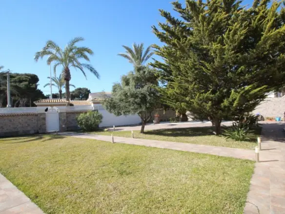 Villa Of 440 M² In Cabo Roig, Spain
