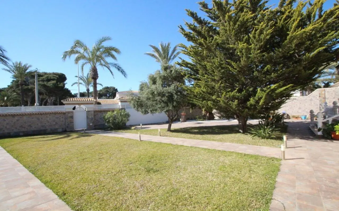 Villa Of 440 M² In Cabo Roig, Spain
