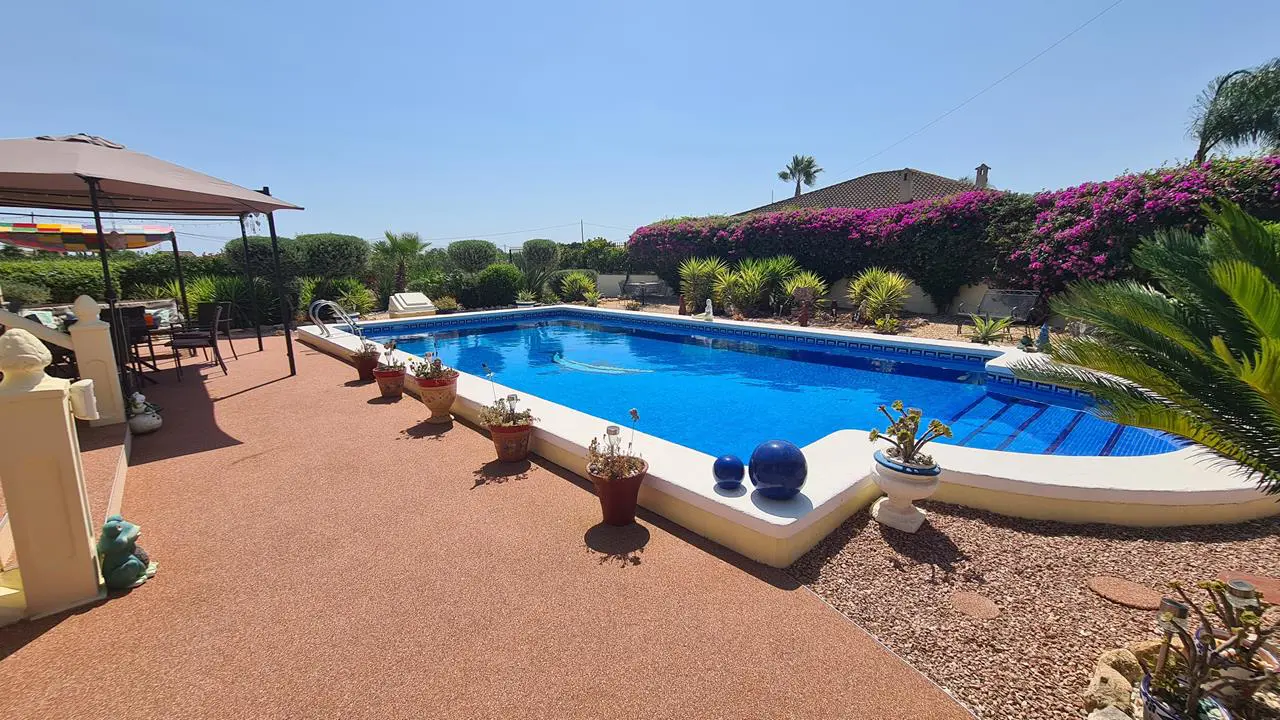 Villa Of 140 M² In Catral, Spain