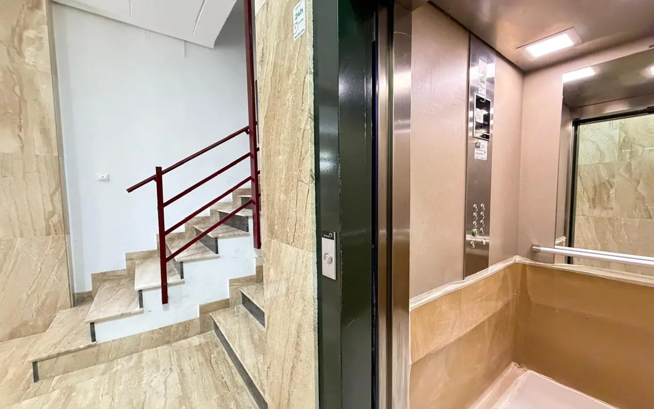 Apartment Of 98 M² With Balcony In Torrevieja, Spain