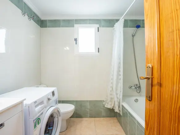 Apartment Of 51 M² In Torrevieja, Spain