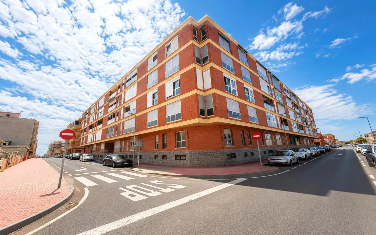 Apartment Of 75 M² In Torrevieja, Spain