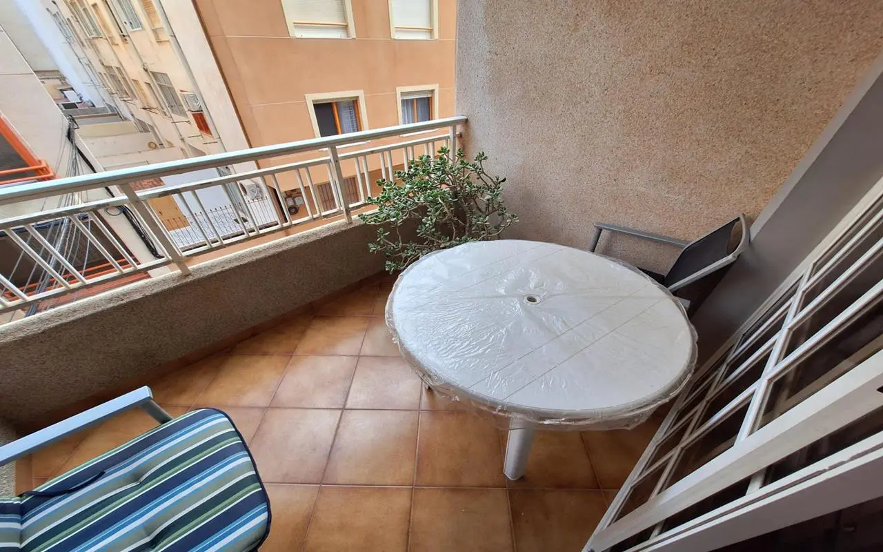 Apartment Of 77 M² With Sea Views In Torrevieja, Spain
