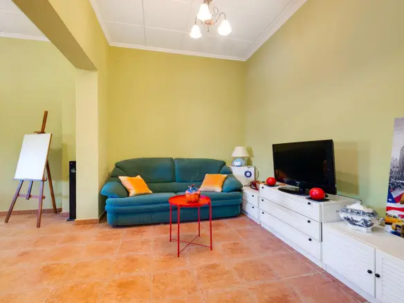Villa Of 300 M² In San Miguel De Salinas, Spain