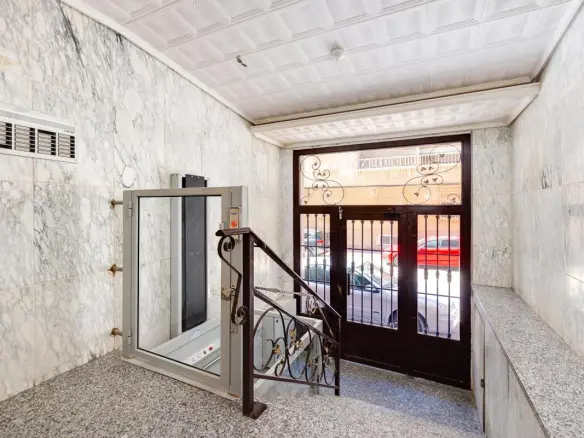 Apartment Of 115 M² In Torrevieja