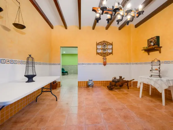 Villa Of 300 M² In San Miguel De Salinas, Spain