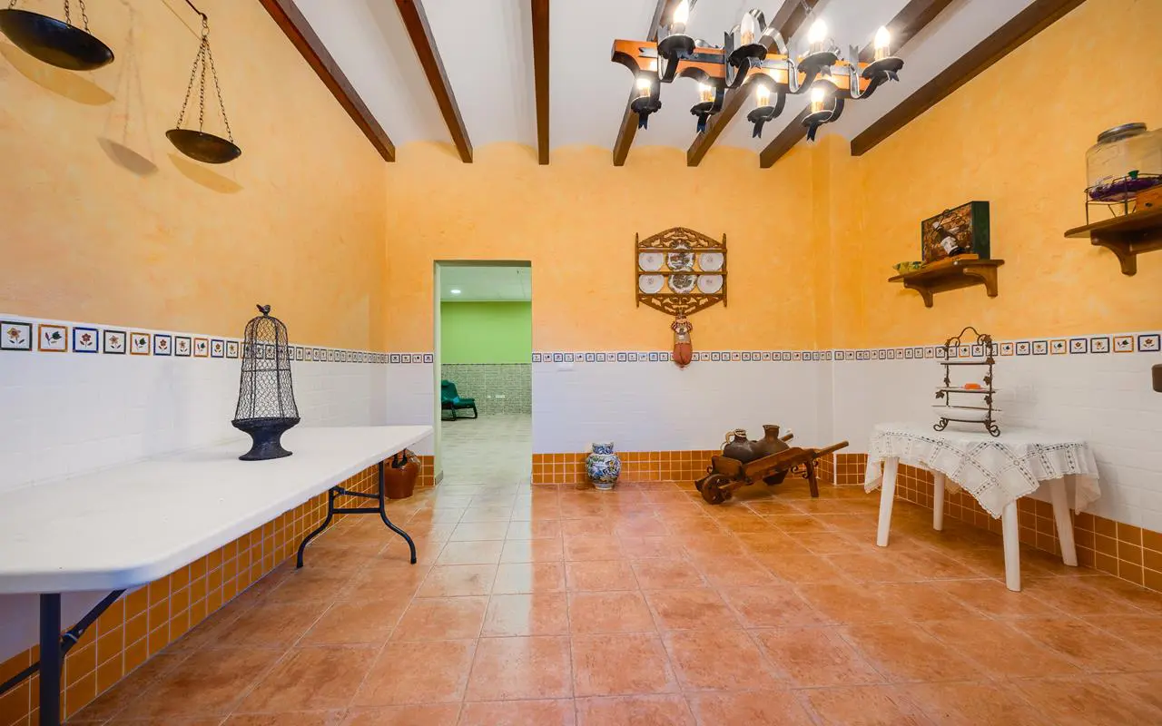 Villa Of 300 M² In San Miguel De Salinas, Spain