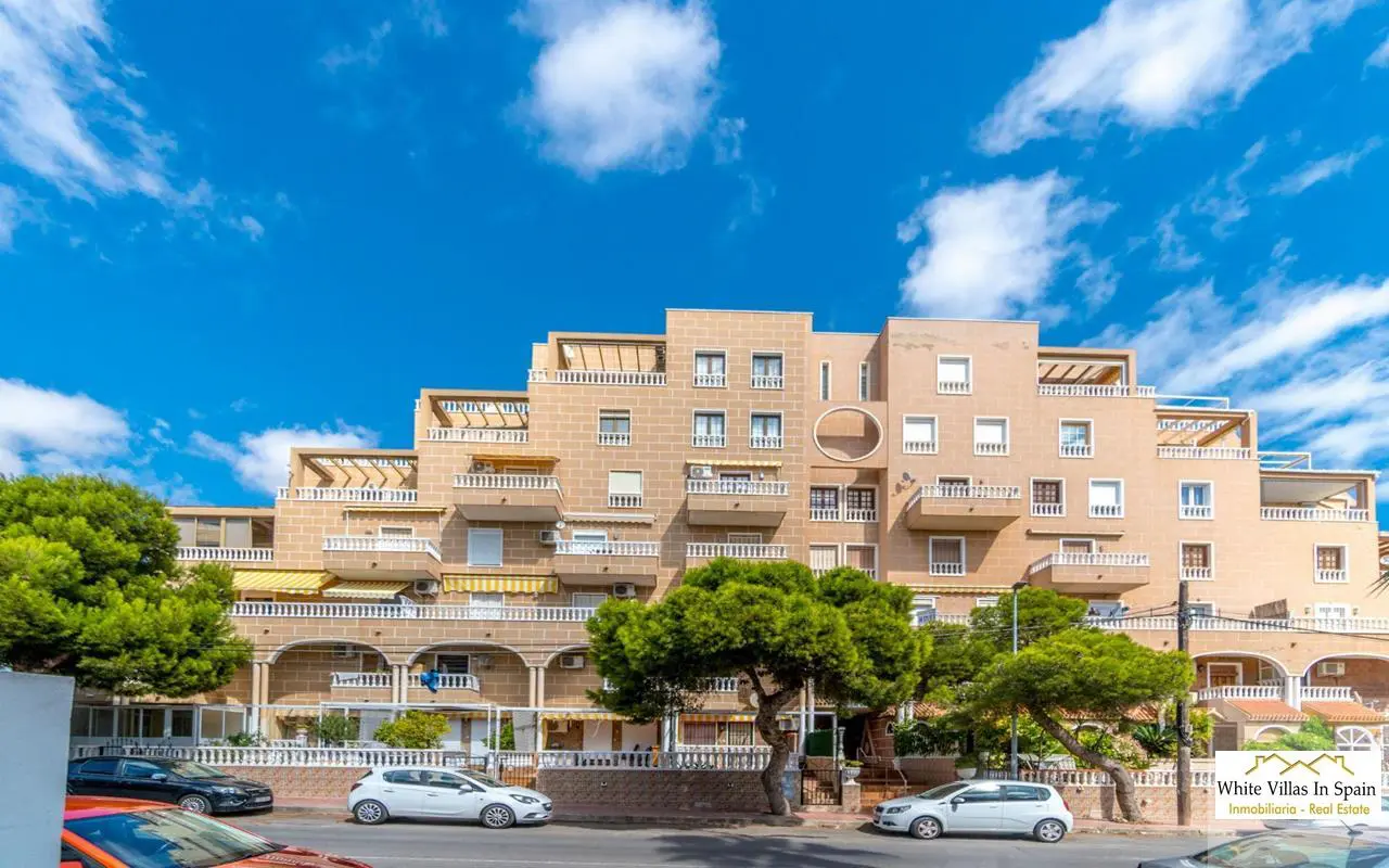 Apartment Of 65 M² In Punta Prima, Spain