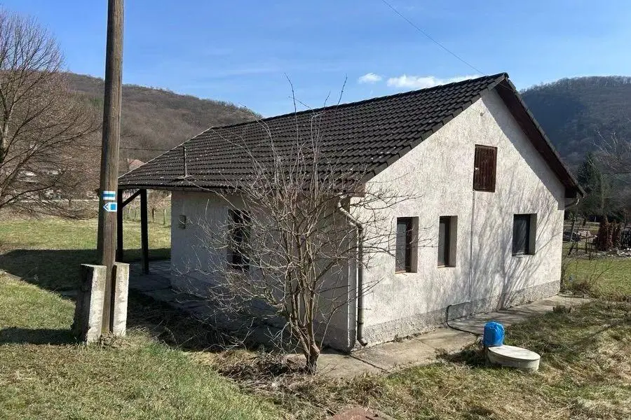 House Of 100 M² In Uppony, Borsod-abaúj-zemplén