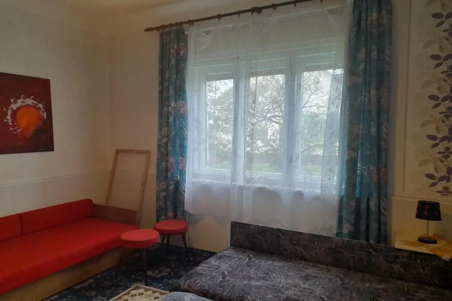House Of 1000 M² In Szulok