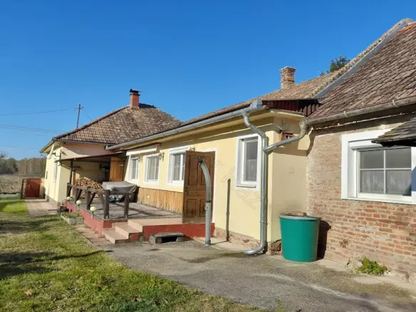 House Of 75 M² With Garden In Szulok, Somogy