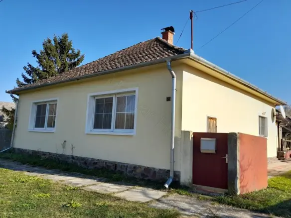 House Of 75 M² With Garden In Szulok, Somogy