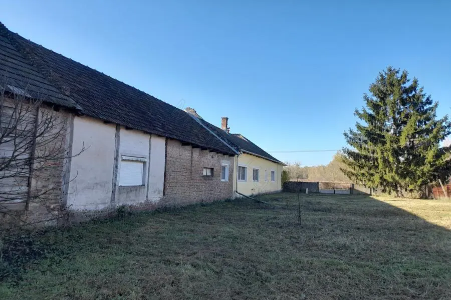 House Of 75 M² With Garden In Szulok, Somogy