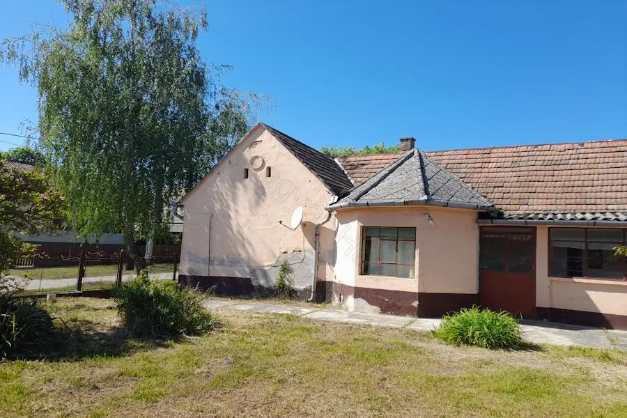 House Of 0 M² With A Garden In Darány, Somogy