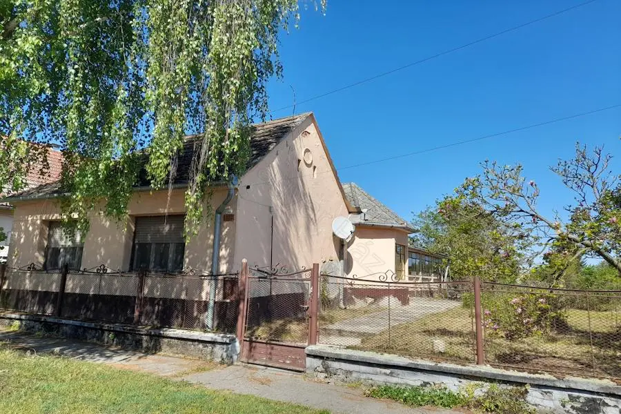 House Of 0 M² With A Garden In Darány, Somogy