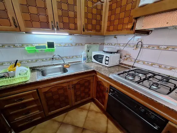 Apartment Of 77 M² With Sea Views In Torrevieja, Spain