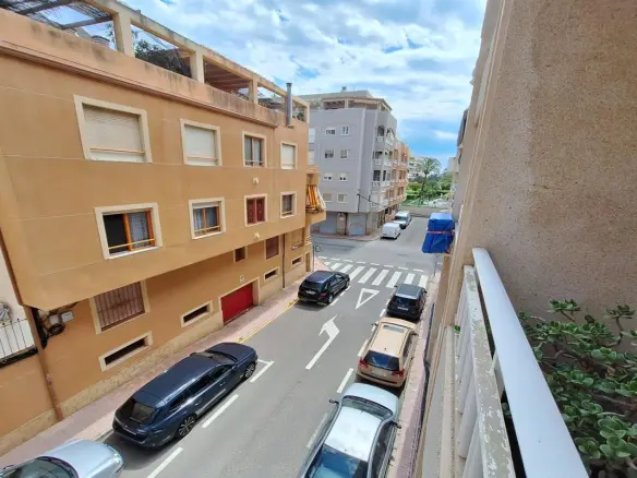 Apartment Of 77 M² With Sea Views In Torrevieja, Spain