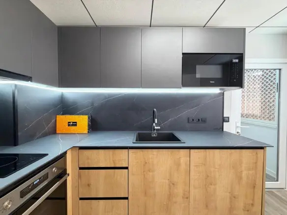 Apartment Of 69 M² In Torrevieja, Spain