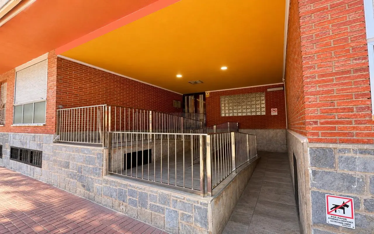 Apartment Of 75 M² In Torrevieja, Spain