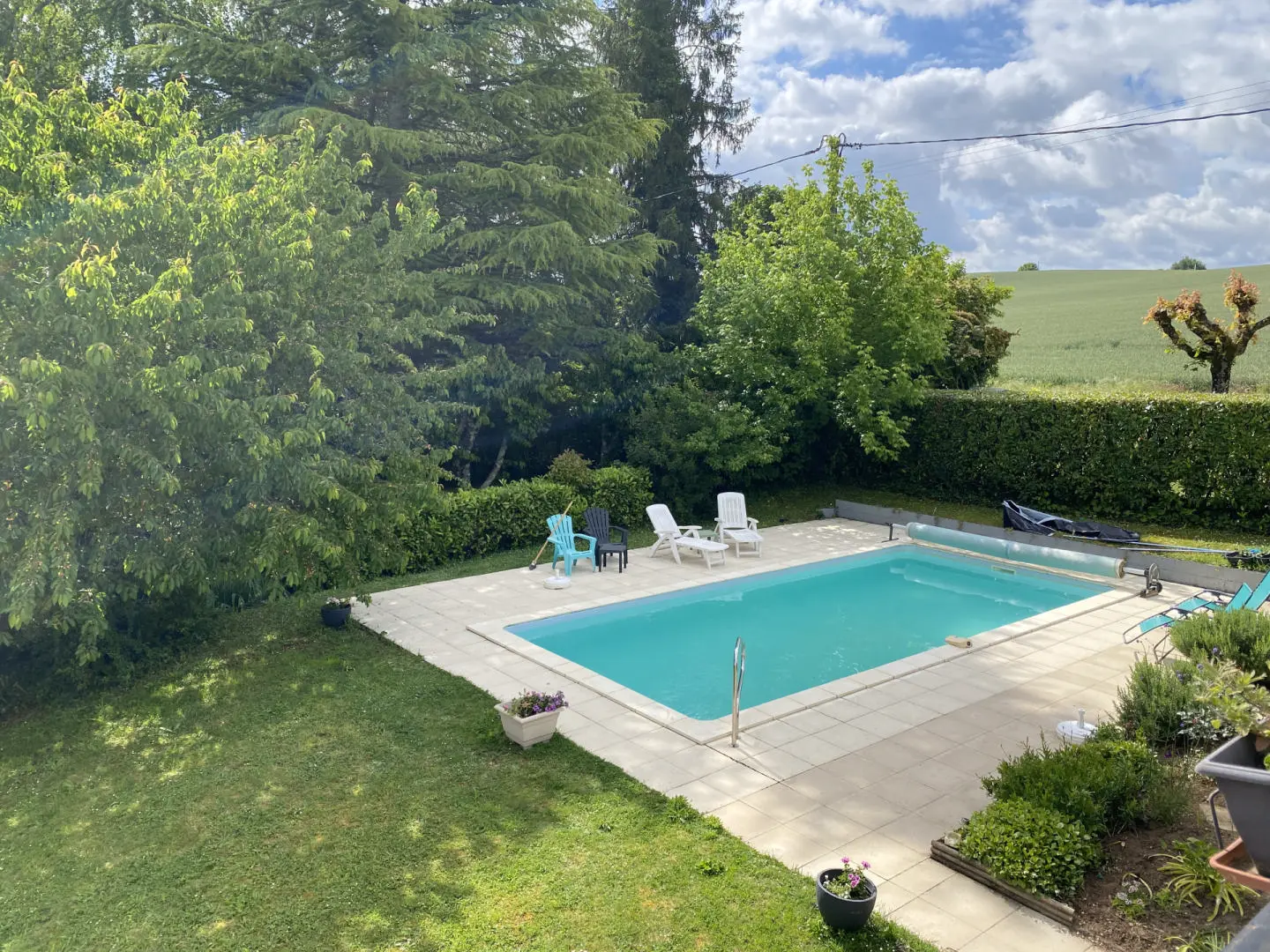 Four-bedroom Village Property Of 200 M² With Pool And Mature Gardens In Sunnyvale