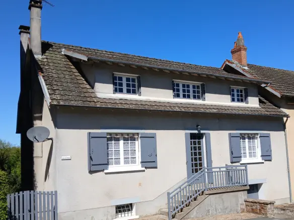 Town House Of 4 Bedrooms With Garden In Dordogne