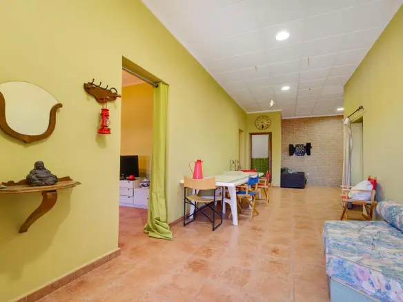 Villa Of 300 M² In San Miguel De Salinas, Spain