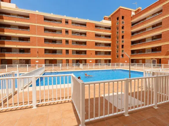 Apartment Of 75 M² In Torrevieja, Spain