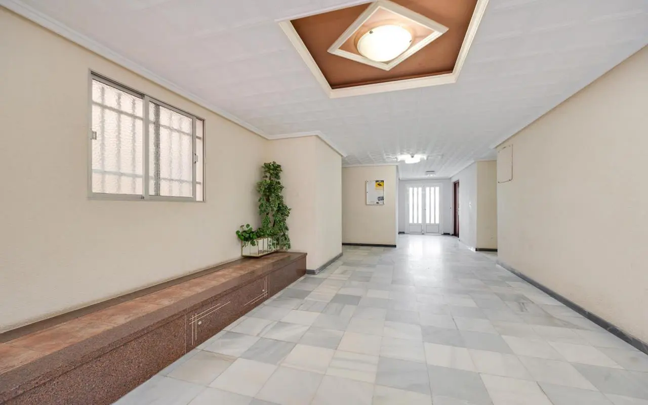 Apartment Of 115 M² In Torrevieja