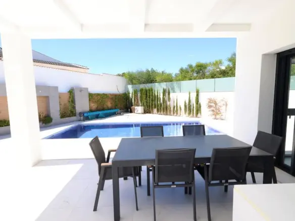 Villa Of 162 M² In Ciudad Quesada
