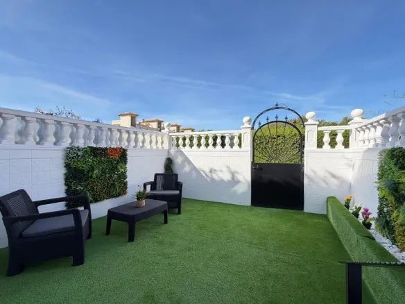 Town House Of 75 M² In Punta Prima, Spain
