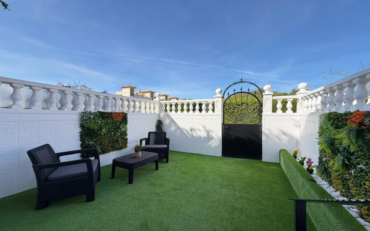Town House Of 75 M² In Punta Prima, Spain