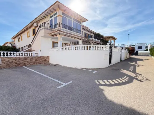 Town House Of 75 M² In Punta Prima, Spain