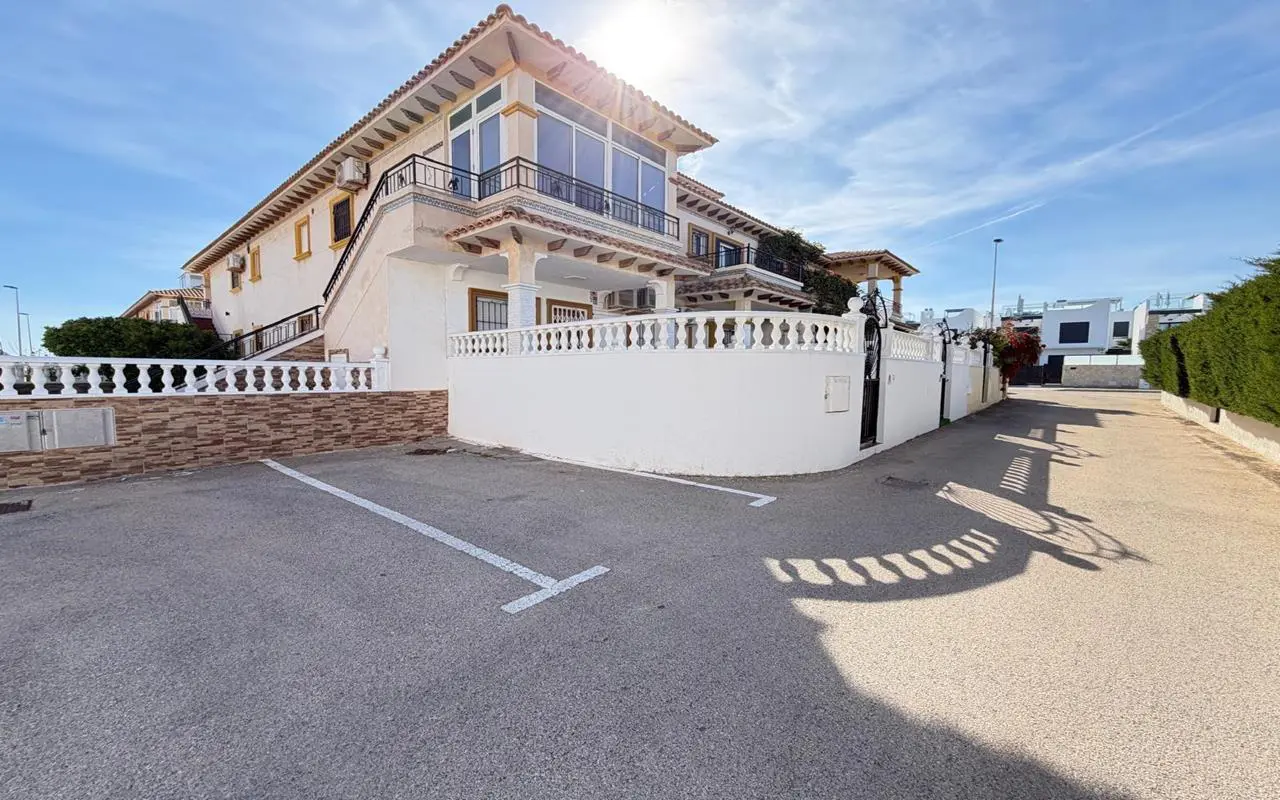 Town House Of 75 M² In Punta Prima, Spain