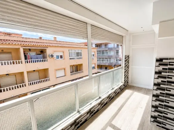 Apartment Of 75 M² In Torrevieja, Spain