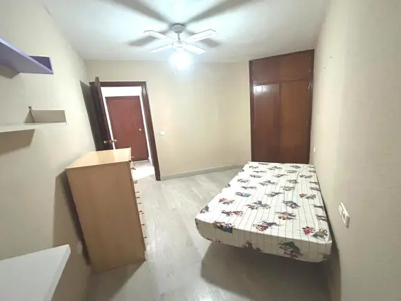 Apartment Of 75 M² In Torrevieja, Spain