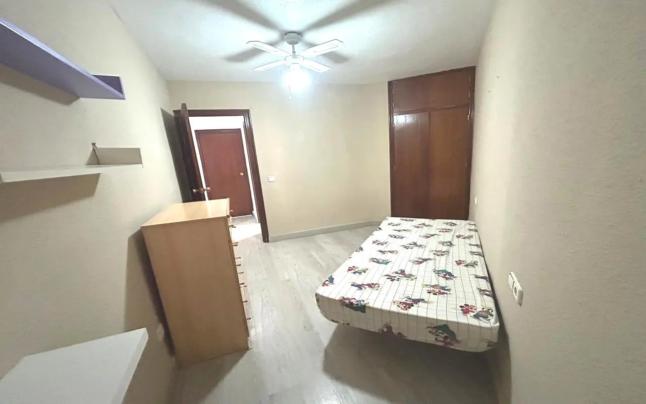 Apartment Of 75 M² In Torrevieja, Spain