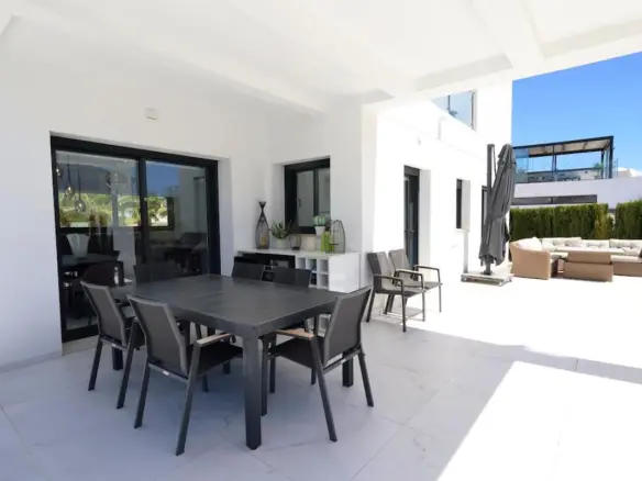 Villa Of 162 M² In Ciudad Quesada