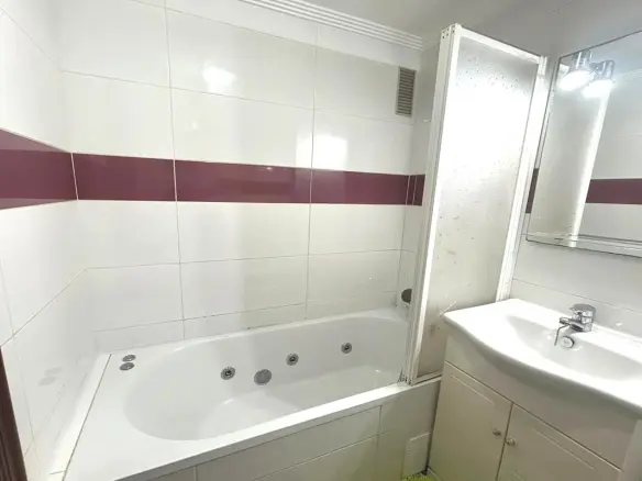 Apartment Of 75 M² In Torrevieja, Spain