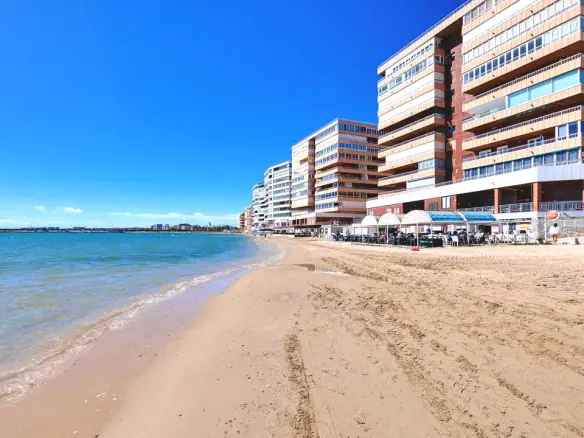 Apartment Of 115 M² In Torrevieja