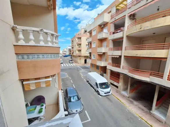 Apartment Of 77 M² With Sea Views In Torrevieja, Spain