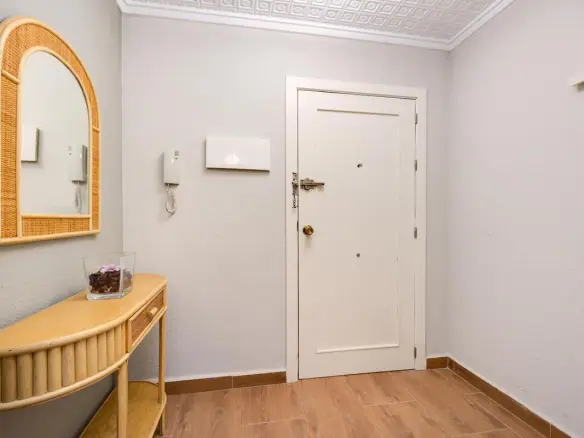 Apartment Of 115 M² In Torrevieja