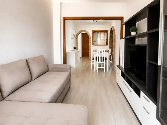 Apartment Of 75 M² In Torrevieja, Spain
