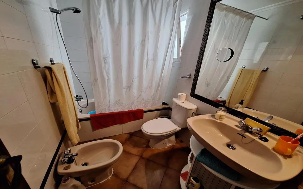 Apartment Of 77 M² With Sea Views In Torrevieja, Spain